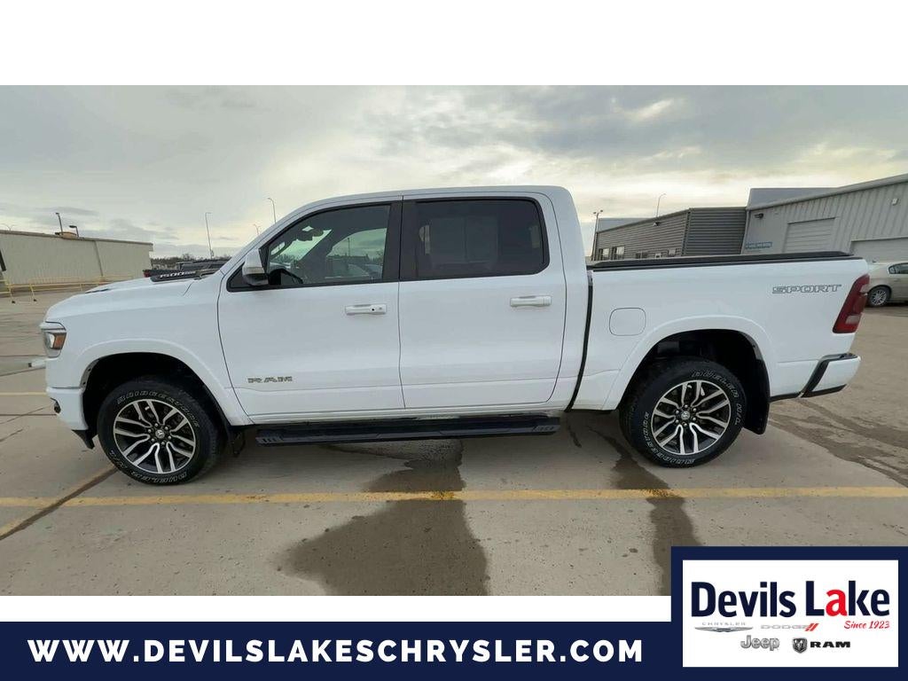 2020 RAM 1500 Laramie Crew Cab 4x4 5'7' Box