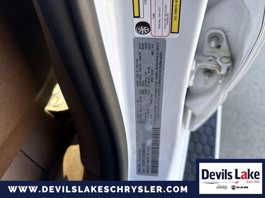 2021 RAM 1500 Laramie Crew Cab 4x4 5'7' Box