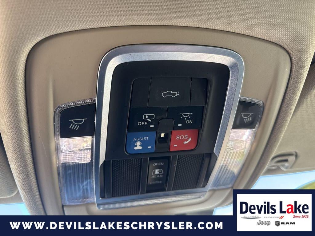 2021 RAM 1500 Laramie Crew Cab 4x4 5'7' Box