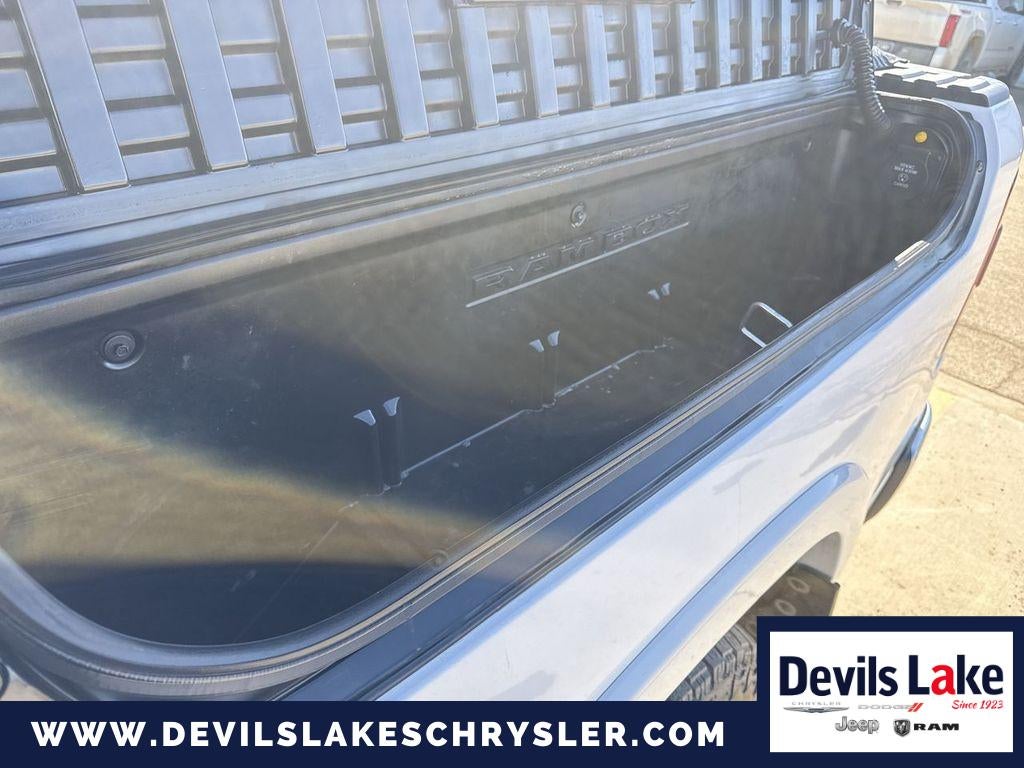 2021 RAM 1500 Laramie Crew Cab 4x4 5'7' Box