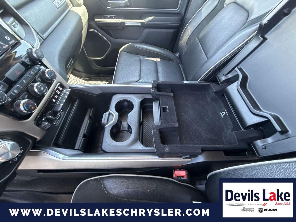 2020 RAM 1500 Laramie Crew Cab 4x4 5'7' Box