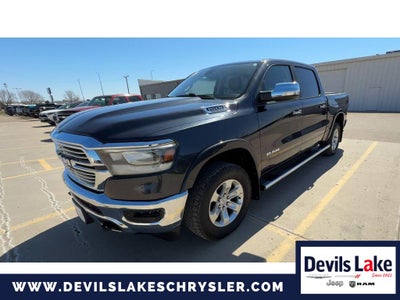 2020 RAM 1500 Laramie Crew Cab 4x4 5'7' Box