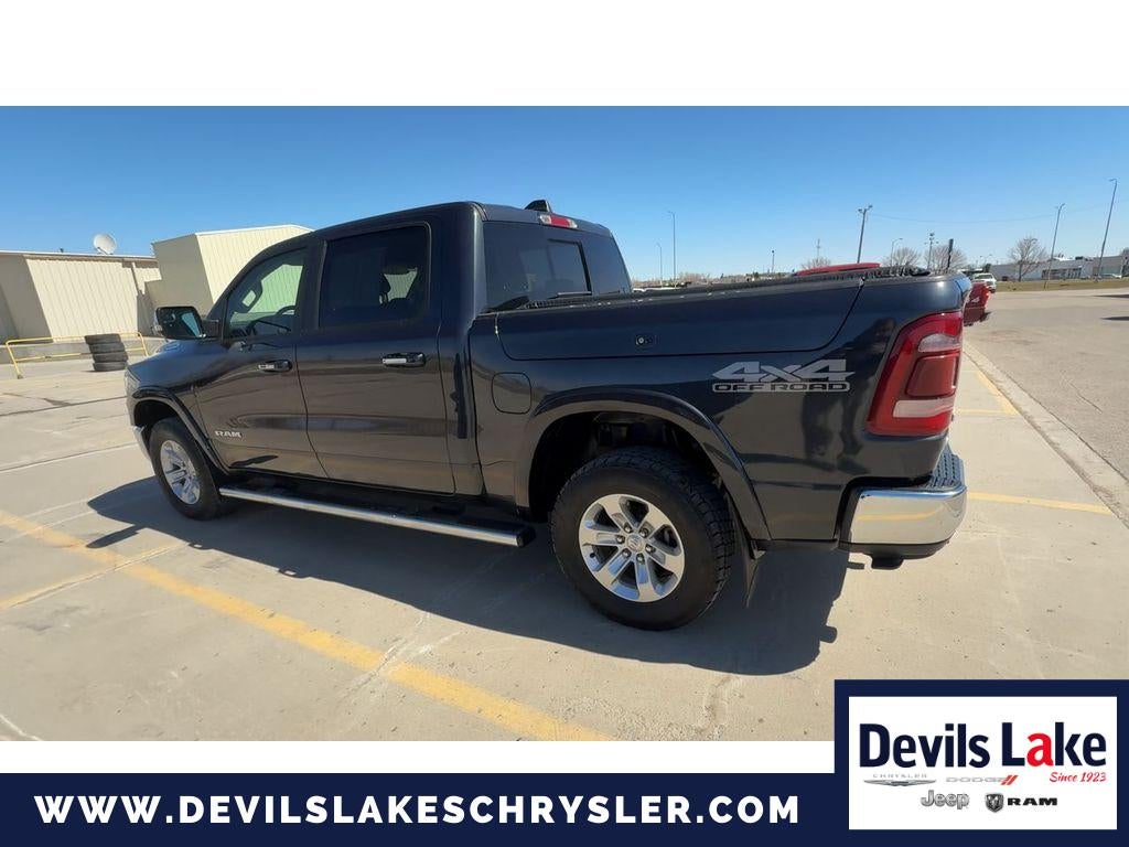 2020 RAM 1500 Laramie Crew Cab 4x4 5'7' Box