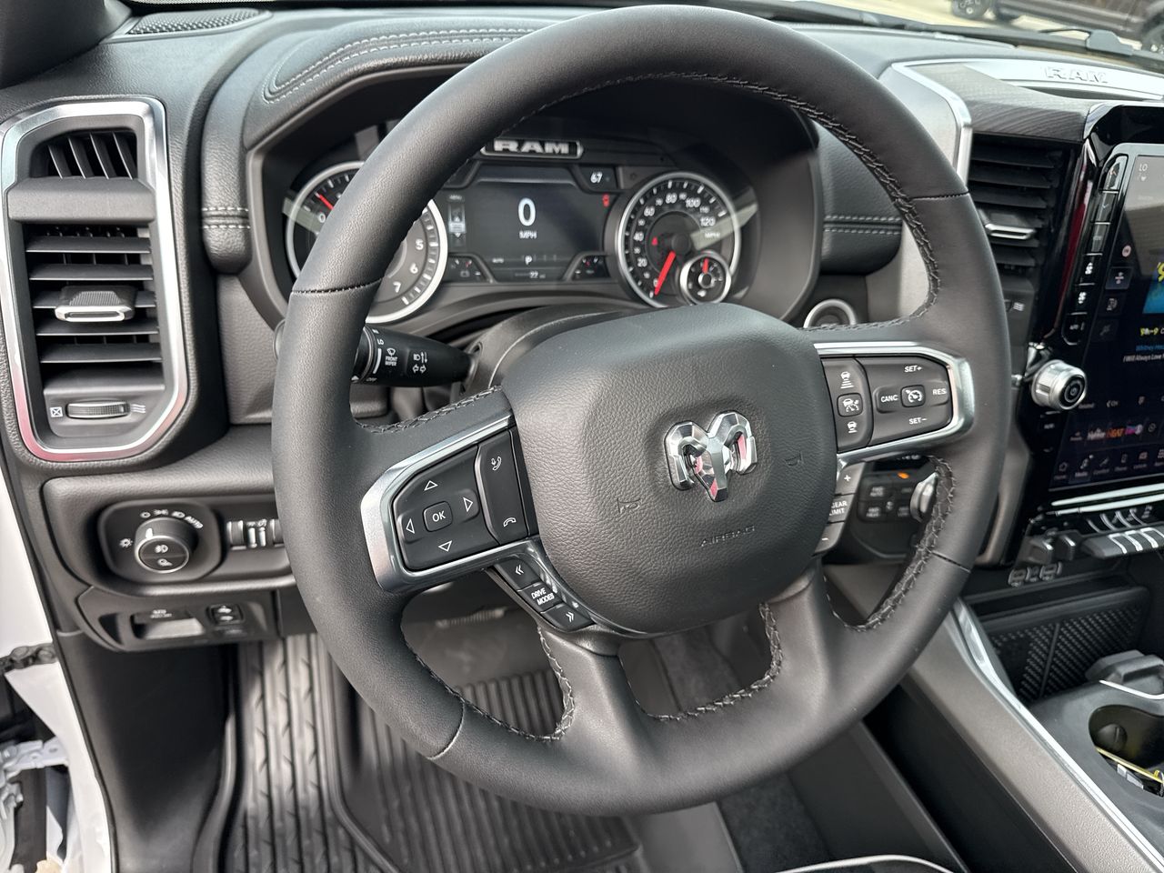 2027 RAM Ram 1500 RAM 1500 LARAMIE CREW CAB 4X4 5'7' BOX