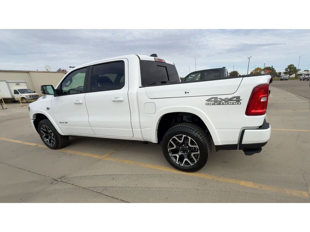 2027 RAM Ram 1500 RAM 1500 LARAMIE CREW CAB 4X4 5'7' BOX