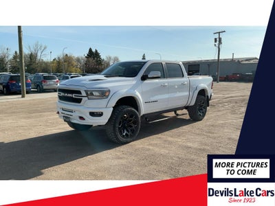 2022 RAM 1500 Laramie Crew Cab 4x4 5'7' Box