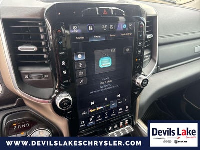 2022 RAM 1500 Laramie Crew Cab 4x4 5'7' Box