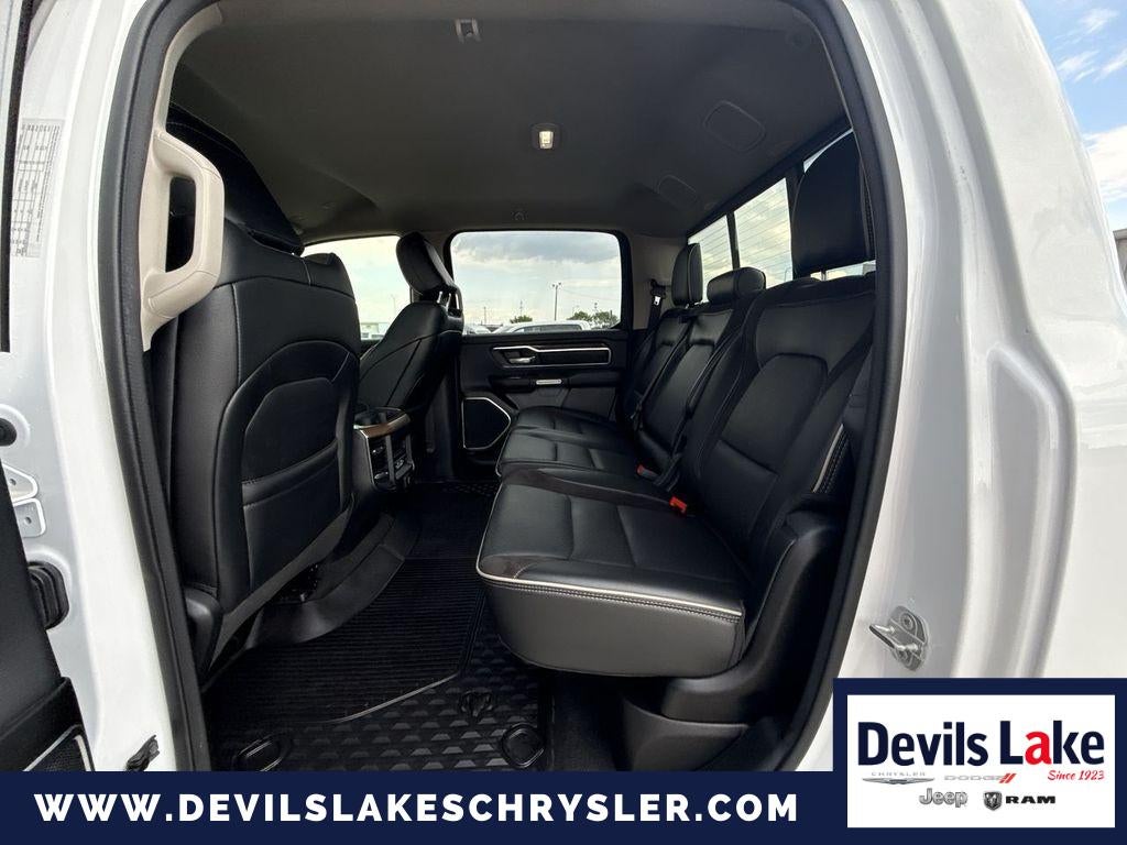 2022 RAM 1500 Laramie Crew Cab 4x4 5'7' Box