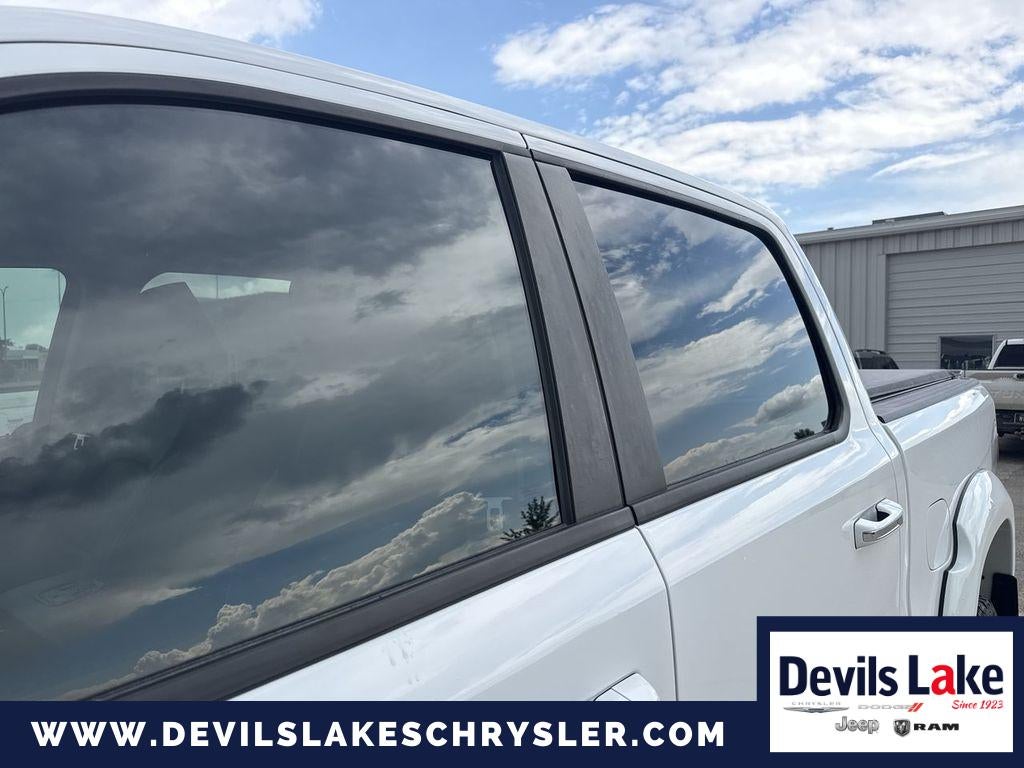 2022 RAM 1500 Laramie Crew Cab 4x4 5'7' Box