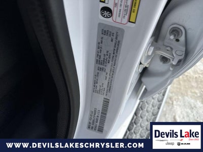 2023 RAM 1500 Laramie Crew Cab 4x4 5'7' Box