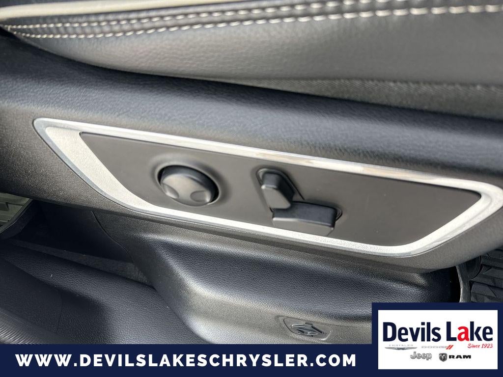 2023 RAM 1500 Laramie Crew Cab 4x4 5'7' Box