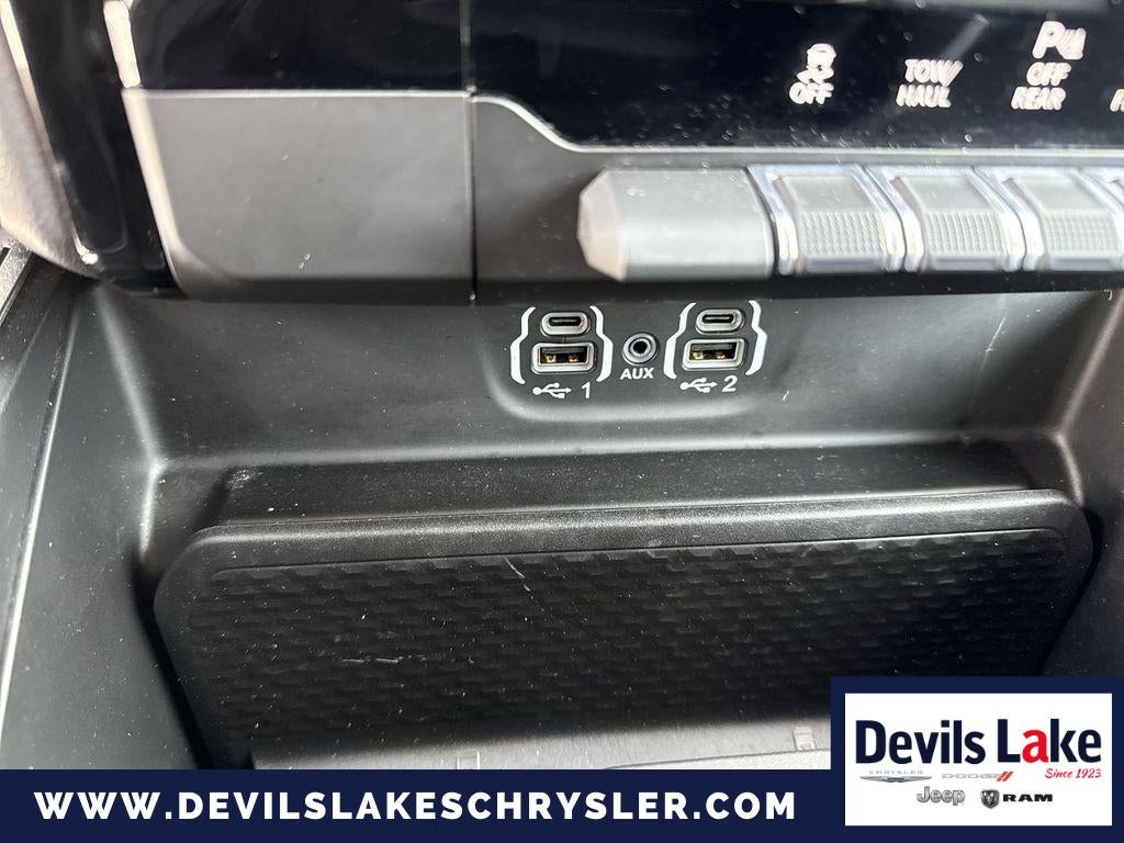 2023 RAM 1500 Laramie Crew Cab 4x4 5'7' Box