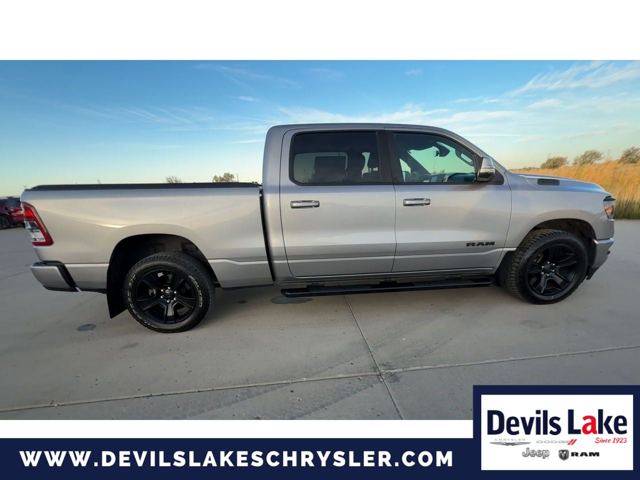2020 RAM 1500 Big Horn Crew Cab 4x4 6'4' Box