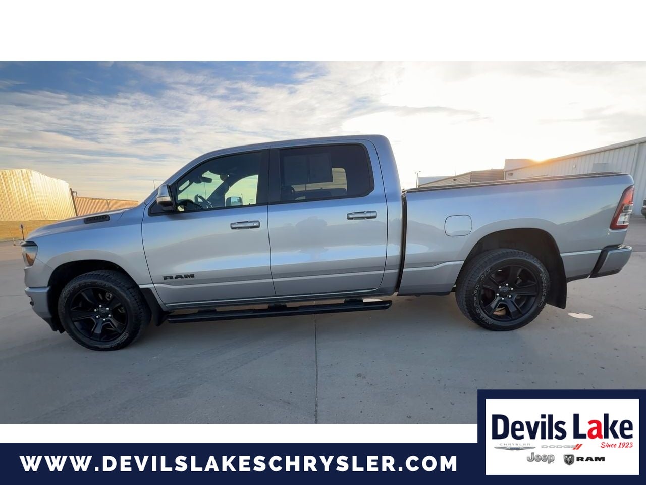 2020 RAM 1500 Big Horn Crew Cab 4x4 6'4' Box