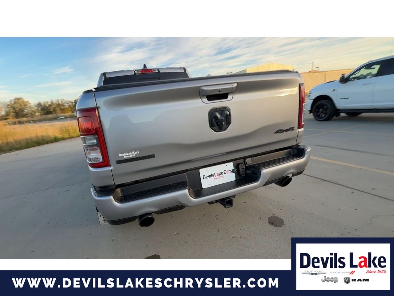 2020 RAM 1500 Big Horn Crew Cab 4x4 6'4' Box