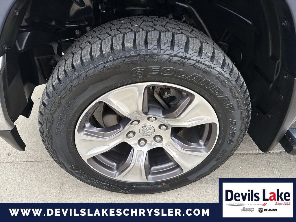 2022 RAM 1500 Laramie Crew Cab 4x4 6'4' Box