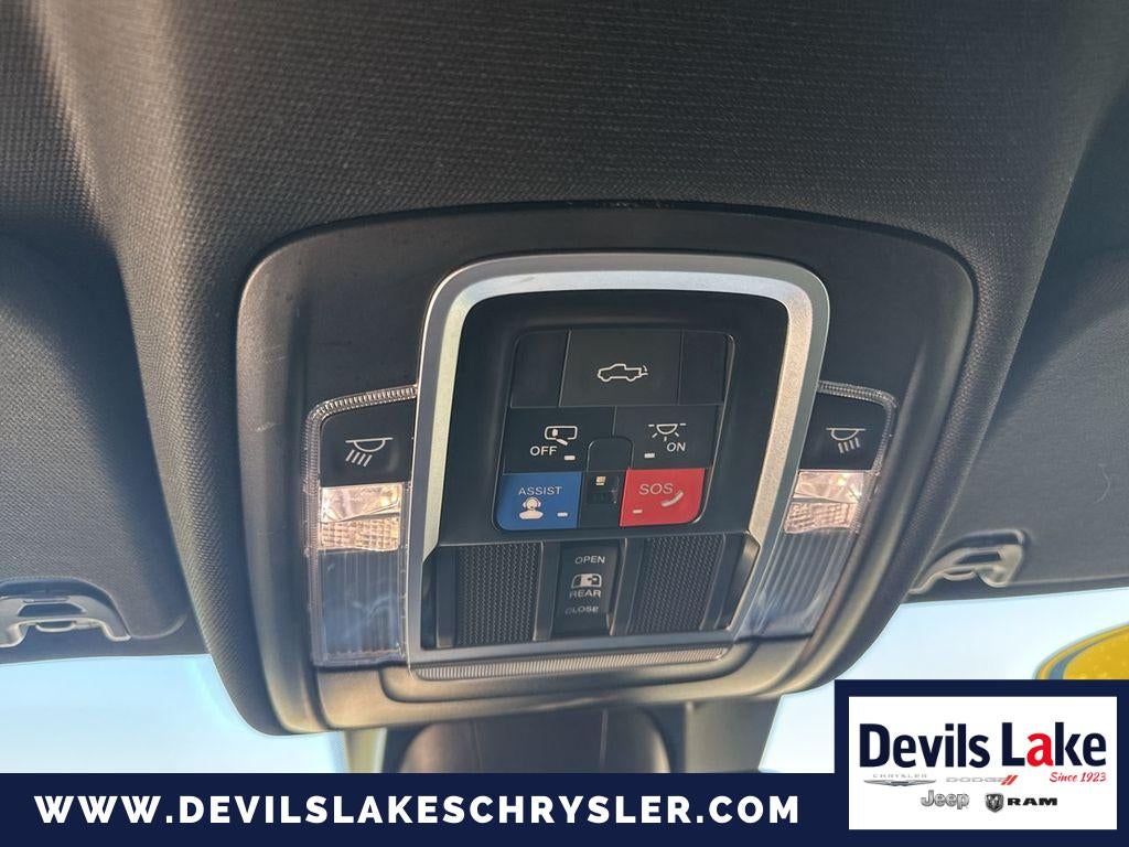 2023 RAM 1500 Laramie Crew Cab 4x4 6'4' Box