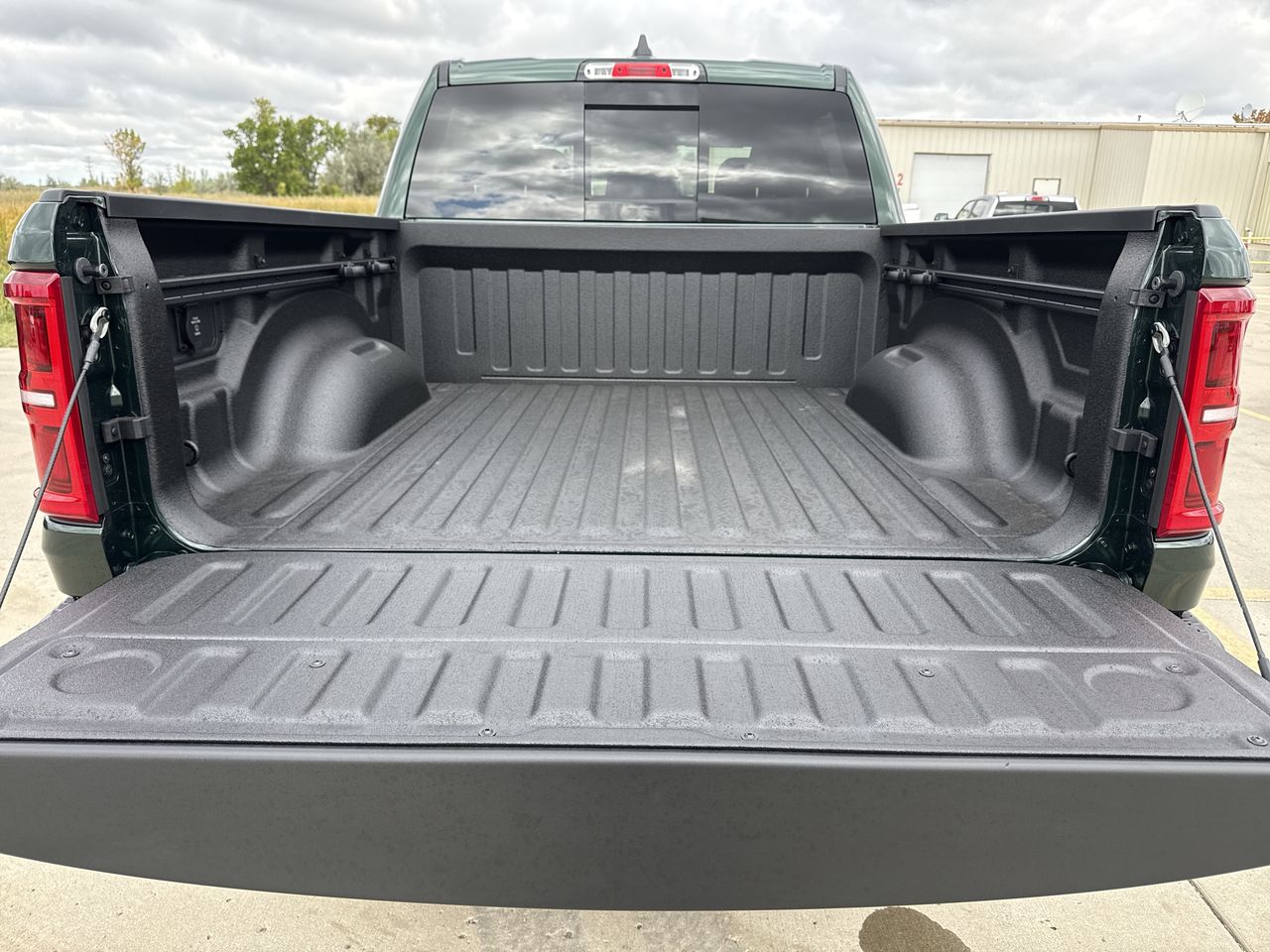 2027 RAM Ram 1500 RAM 1500 RHO CREW CAB 4X4 5'7' BOX