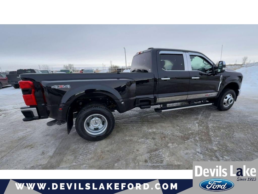 2025 Ford F-350 LARIAT