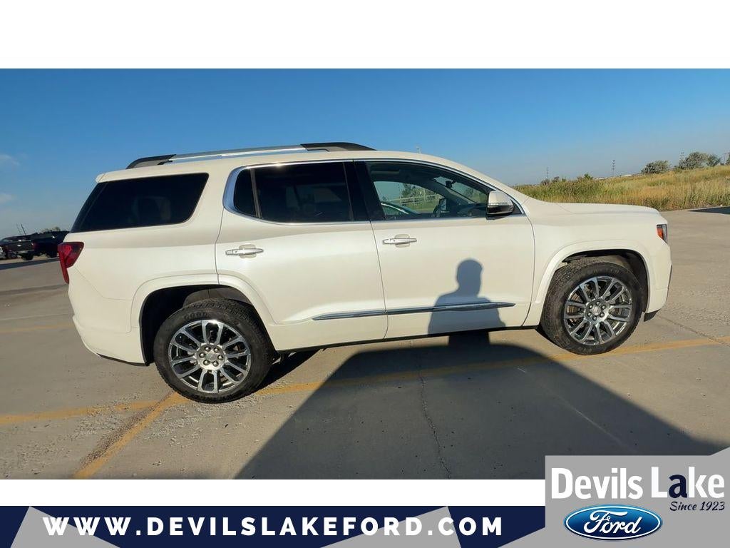 2023 GMC Acadia AWD Denali