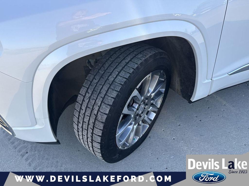 2023 GMC Acadia AWD Denali
