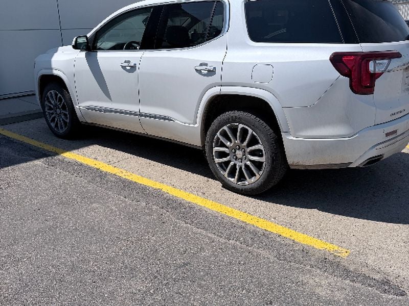 2023 GMC Acadia AWD Denali