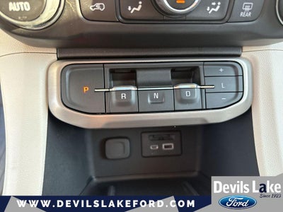 2023 GMC Acadia AWD Denali