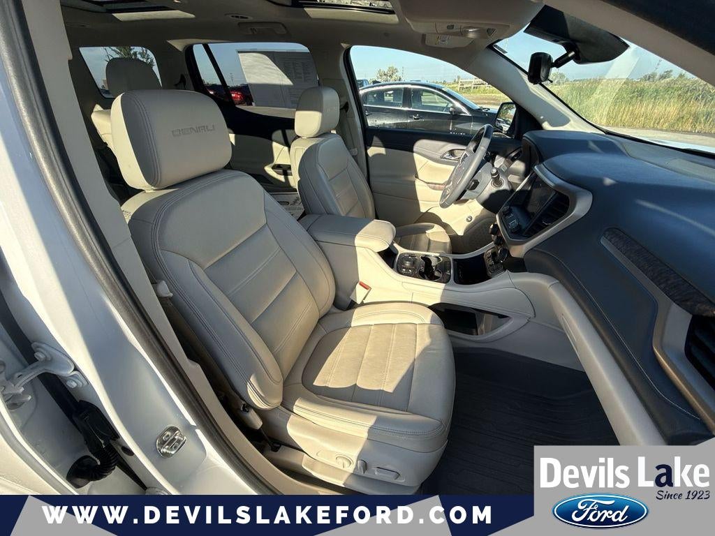 2023 GMC Acadia AWD Denali