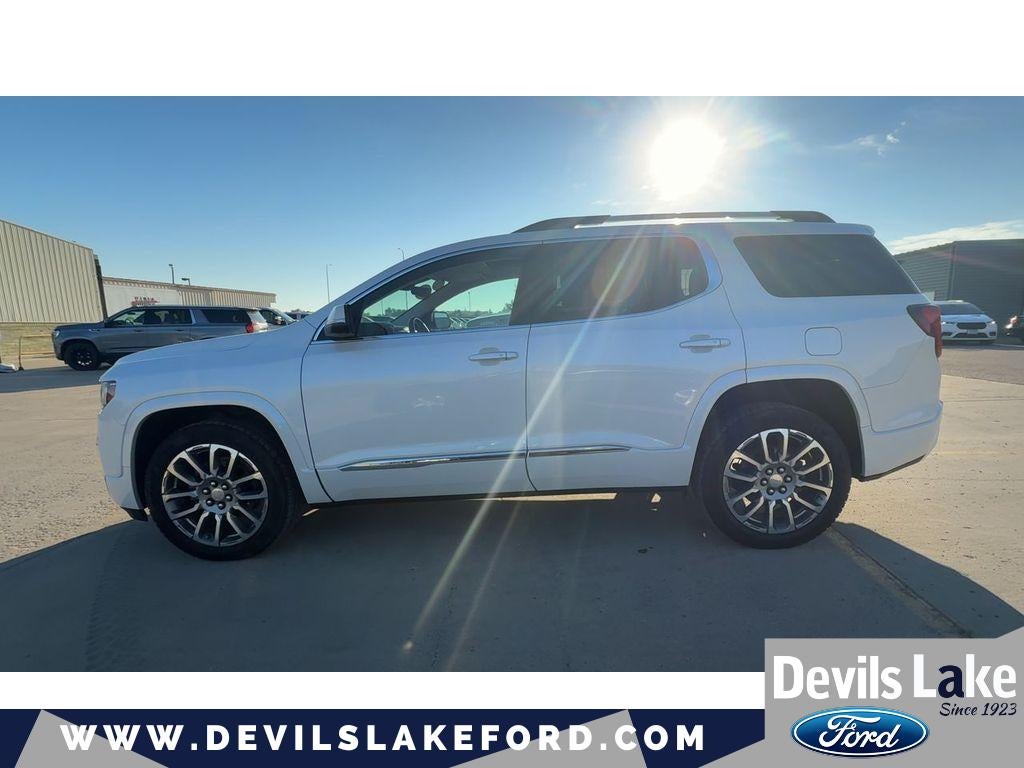 2023 GMC Acadia AWD Denali