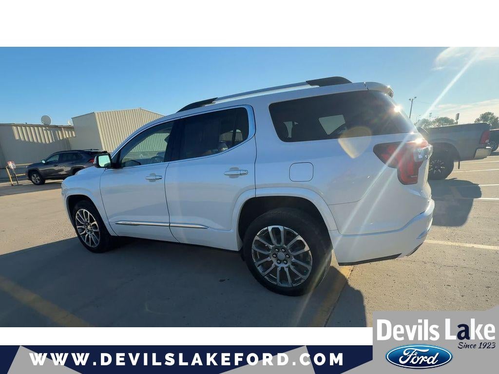 2023 GMC Acadia AWD Denali
