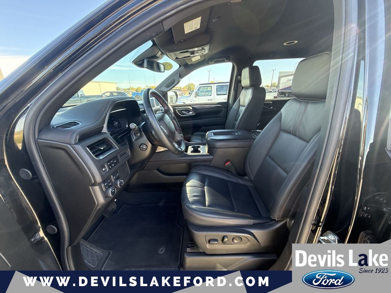 2024 Chevrolet Suburban 4WD RST