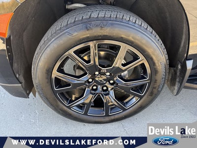 2024 Chevrolet Suburban 4WD RST