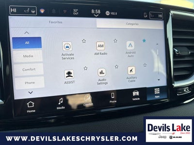 2025 Chrysler Pacifica Select