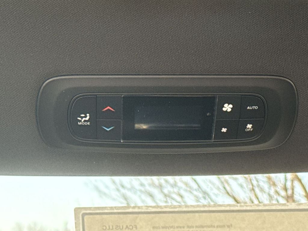 2026 Chrysler Voyager VOYAGER LX