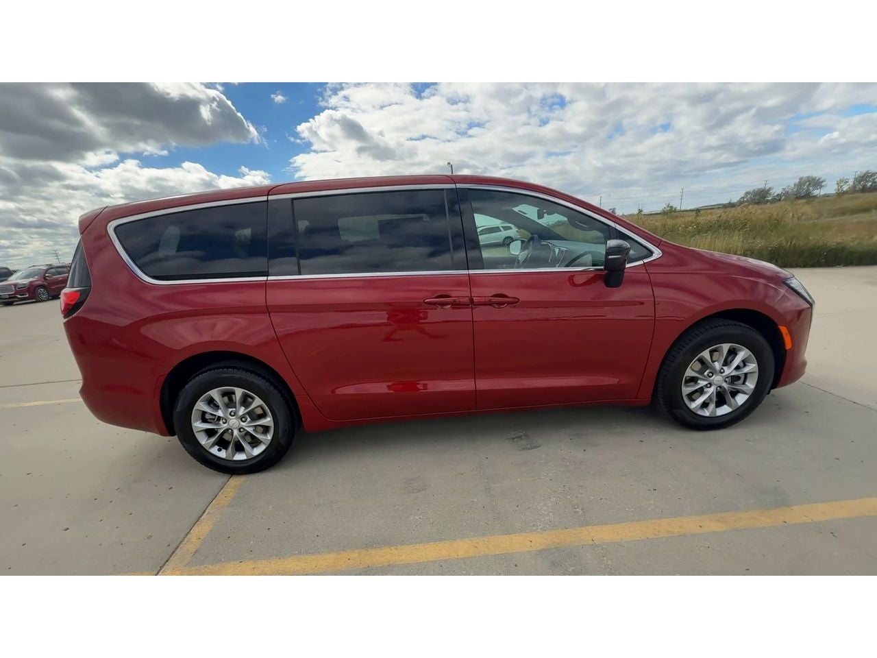 2027 Chrysler Pacifica PACIFICA SELECT AWD