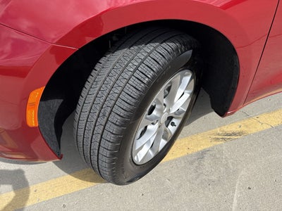 2027 Chrysler Pacifica PACIFICA SELECT AWD