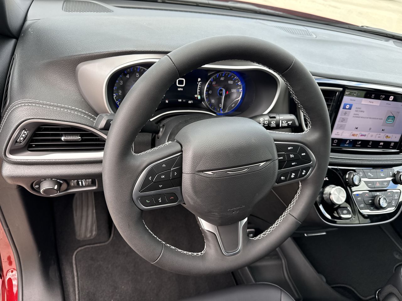 2027 Chrysler Pacifica PACIFICA SELECT AWD
