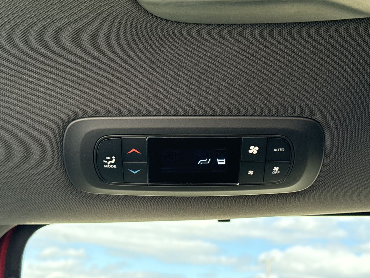 2027 Chrysler Pacifica PACIFICA SELECT AWD