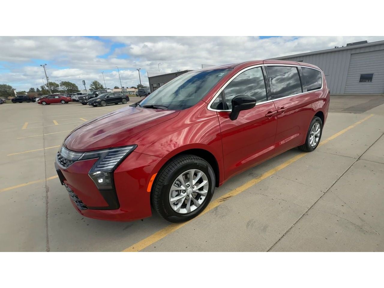 2027 Chrysler Pacifica PACIFICA SELECT AWD