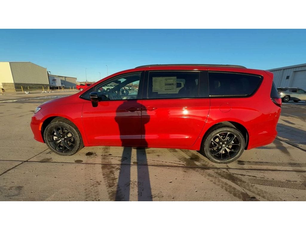 2026 Chrysler Pacifica PACIFICA SELECT AWD