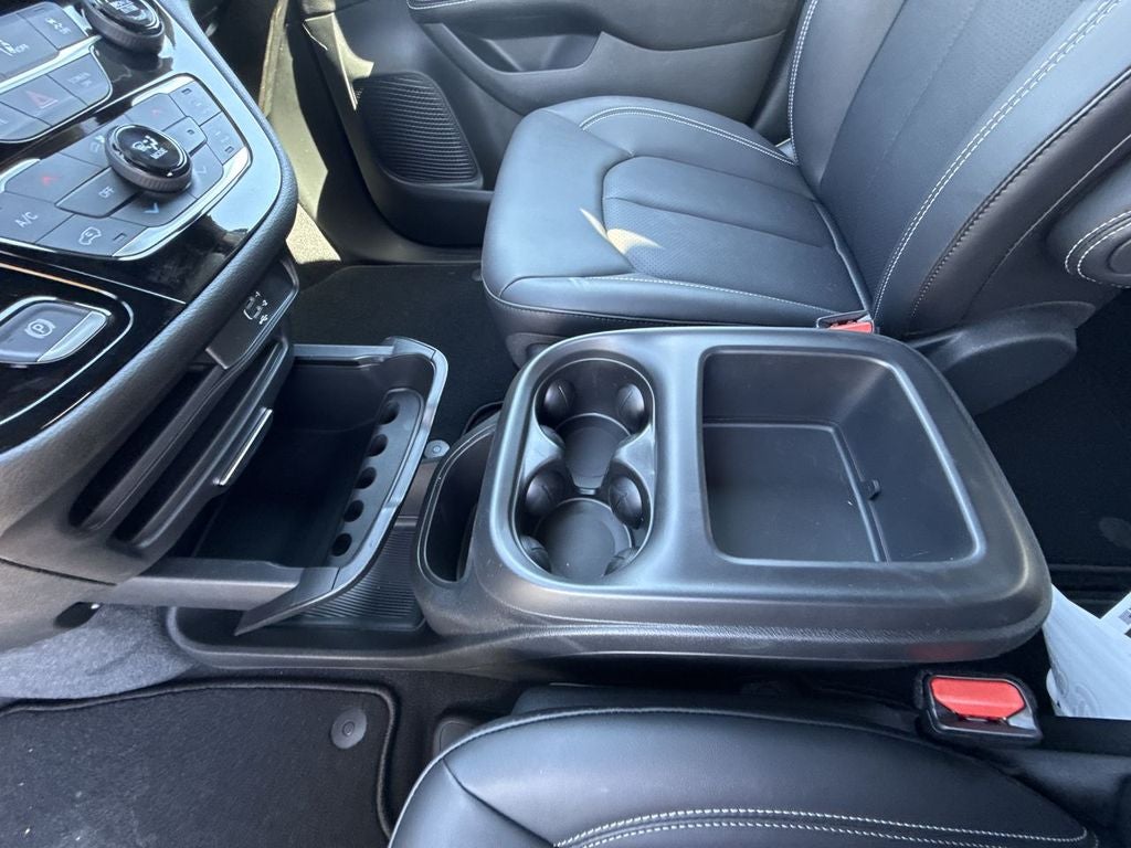 2026 Chrysler Pacifica PACIFICA SELECT AWD