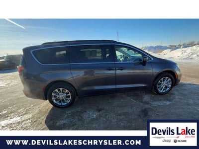 2022 Chrysler Pacifica Touring L AWD