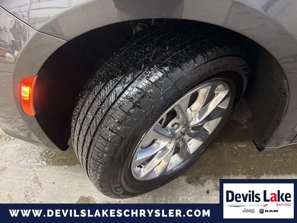 2022 Chrysler Pacifica Touring L AWD