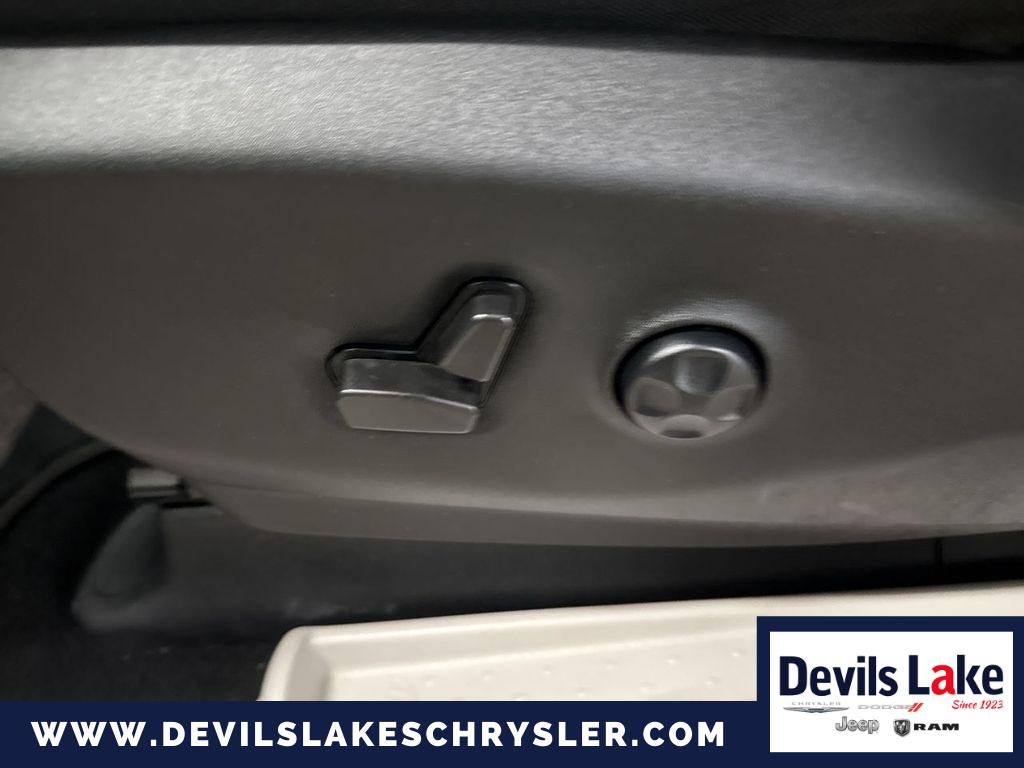 2022 Chrysler Pacifica Touring L AWD