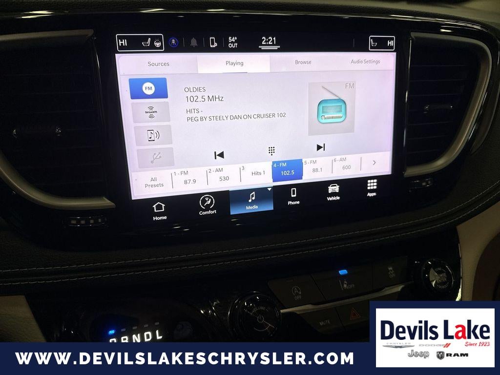 2022 Chrysler Pacifica Touring L AWD