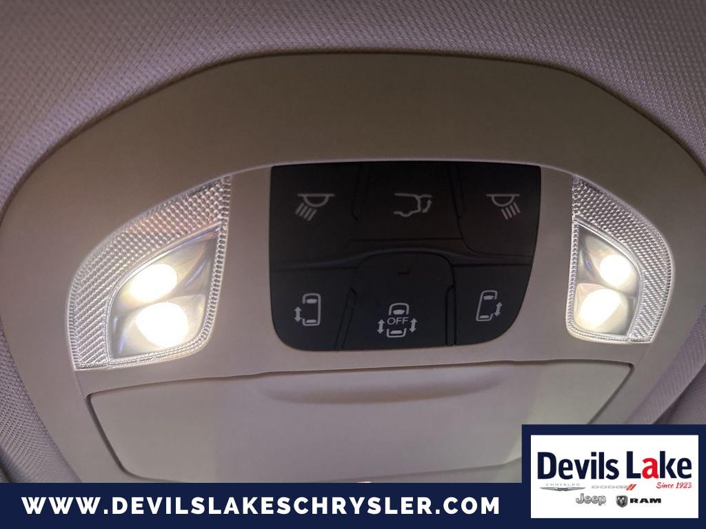 2022 Chrysler Pacifica Touring L AWD