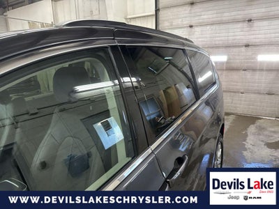 2022 Chrysler Pacifica Touring L AWD