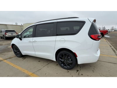 2026 Chrysler Pacifica PACIFICA LIMITED AWD