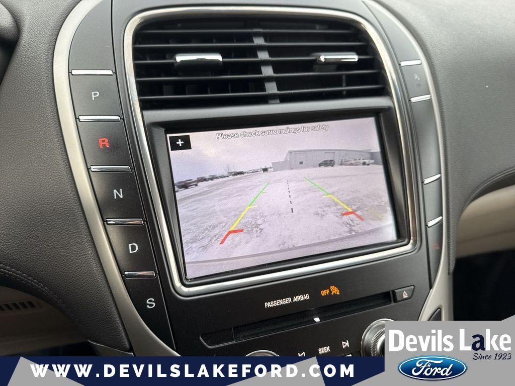 2019 Lincoln Nautilus Select