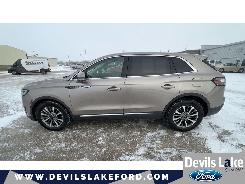 2019 Lincoln Nautilus Select